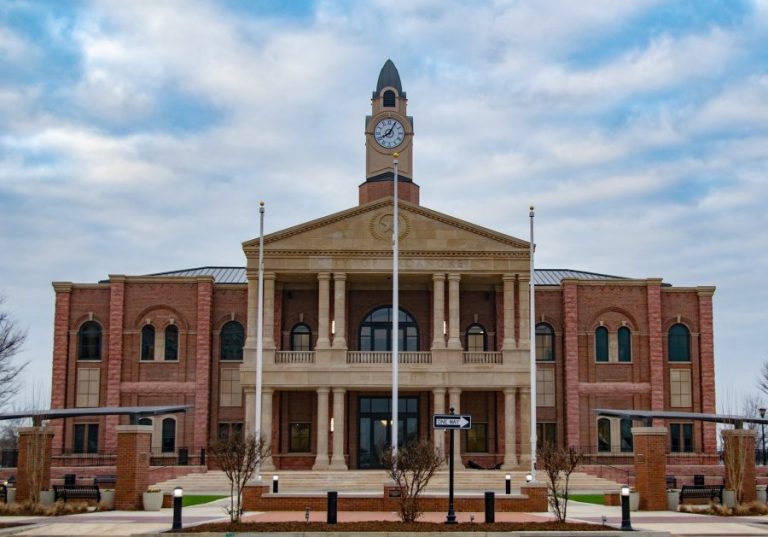 Roanoke calls bond election for convention center