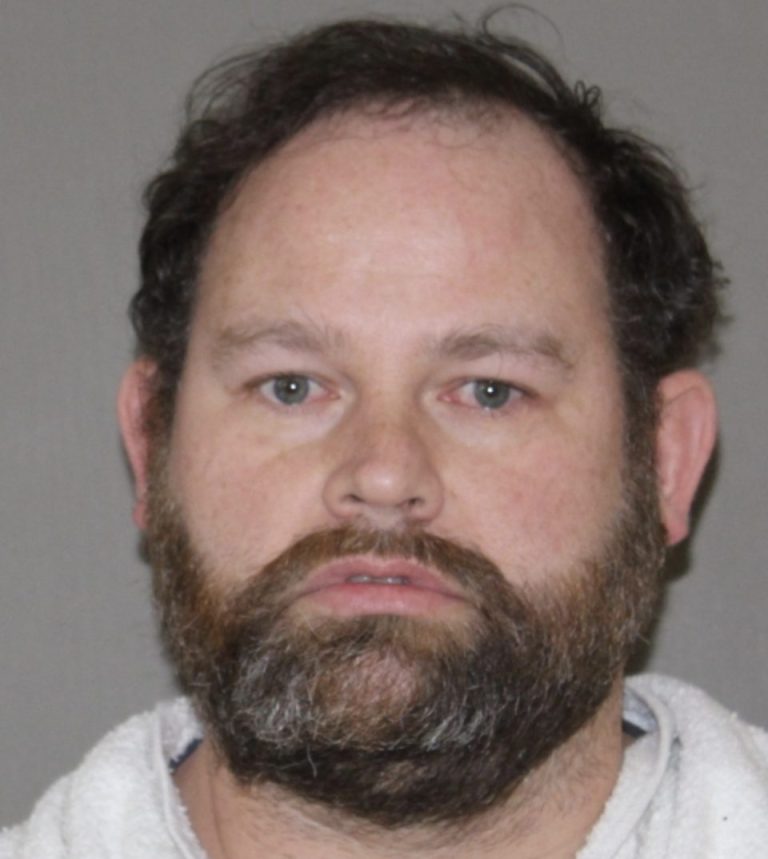 Denton County Sheriff’s Office arrests school custodian for solicitation of minor